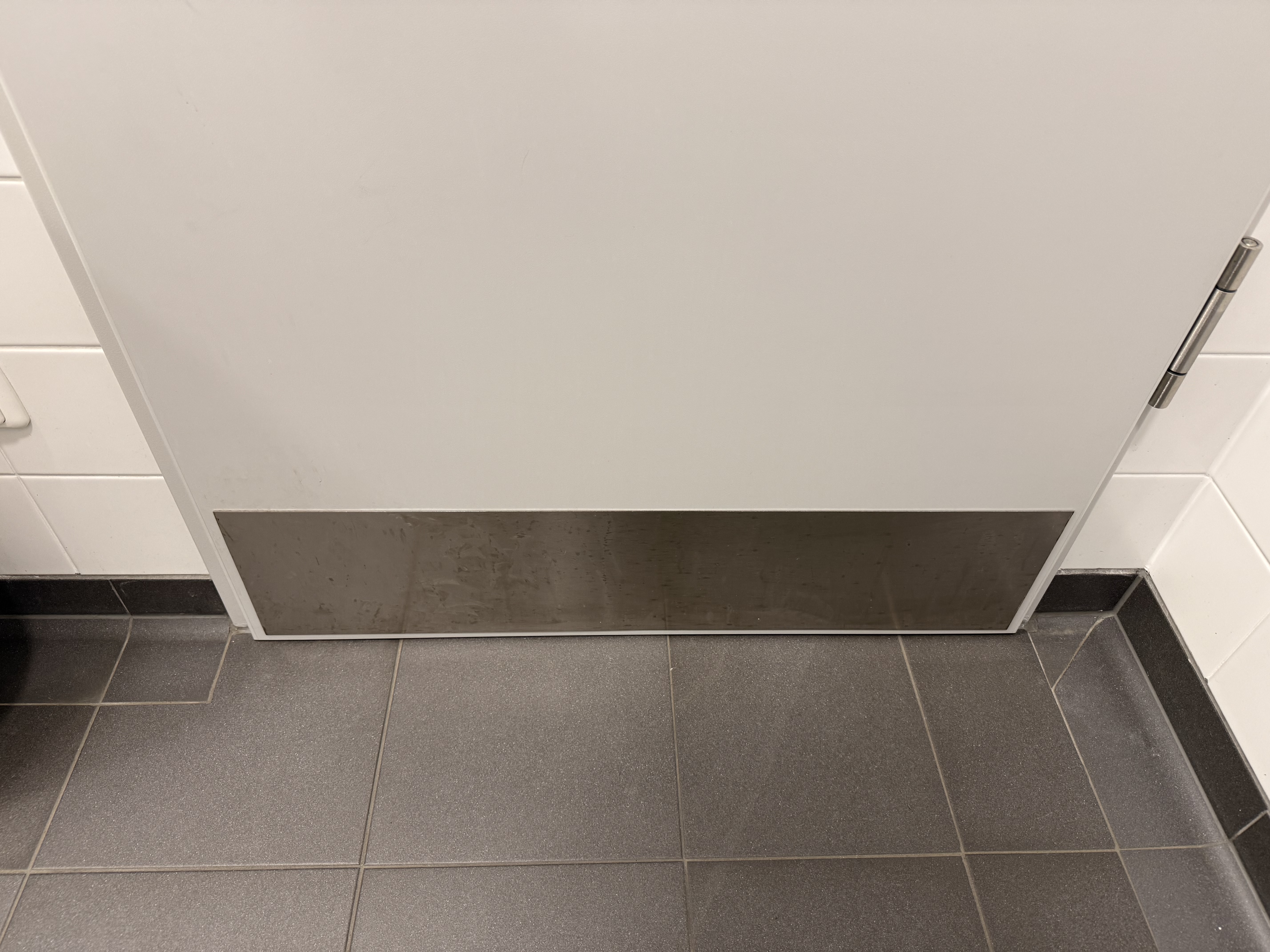Toilettentüren Nr. 305: „IKEA“, Düsseldorf / Deutschland (2018)