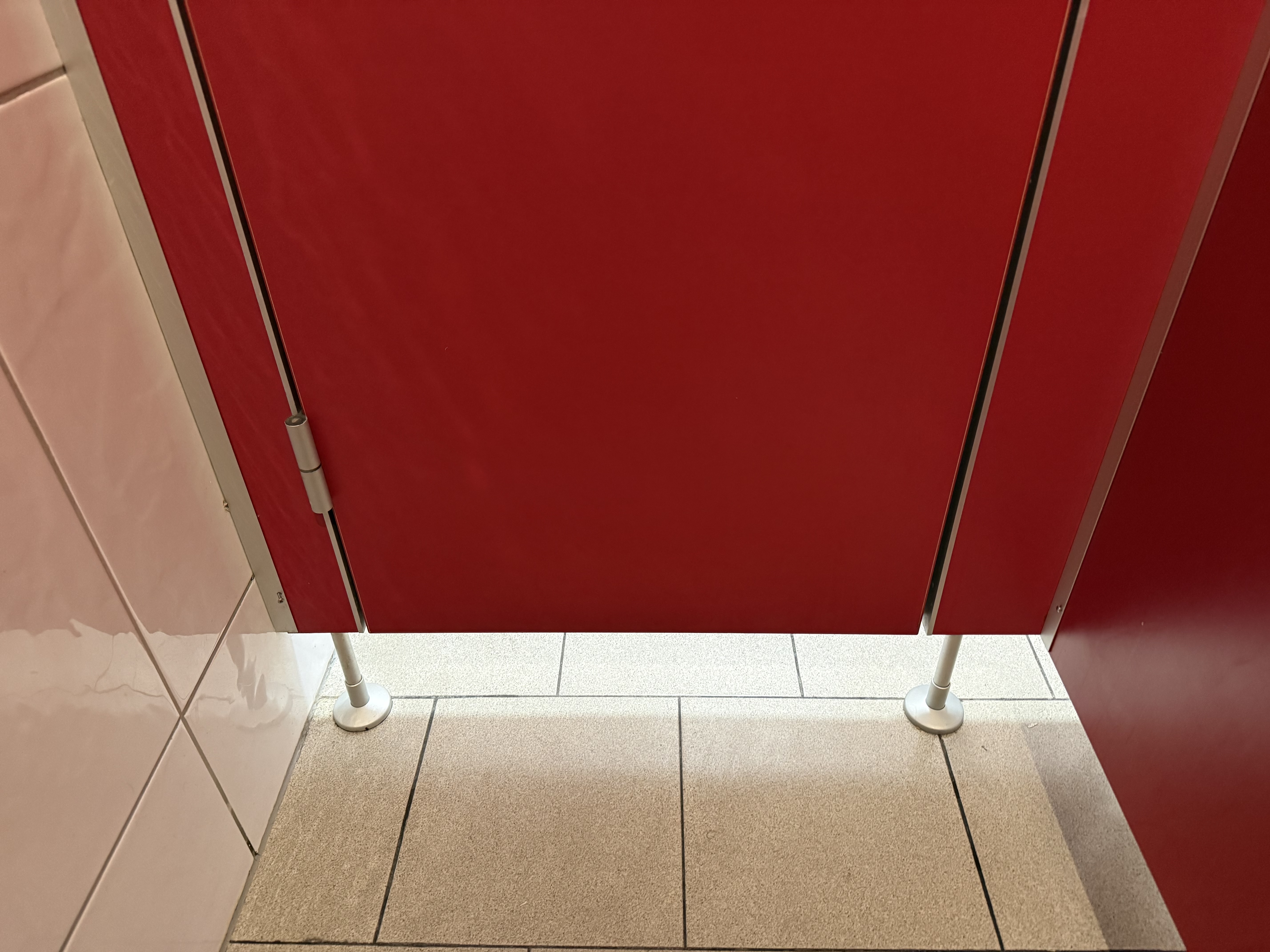 Toilettentüren Nr. 314: Schellrestaurant „Bugaz“, Dinslaken / Deutschland (2026)