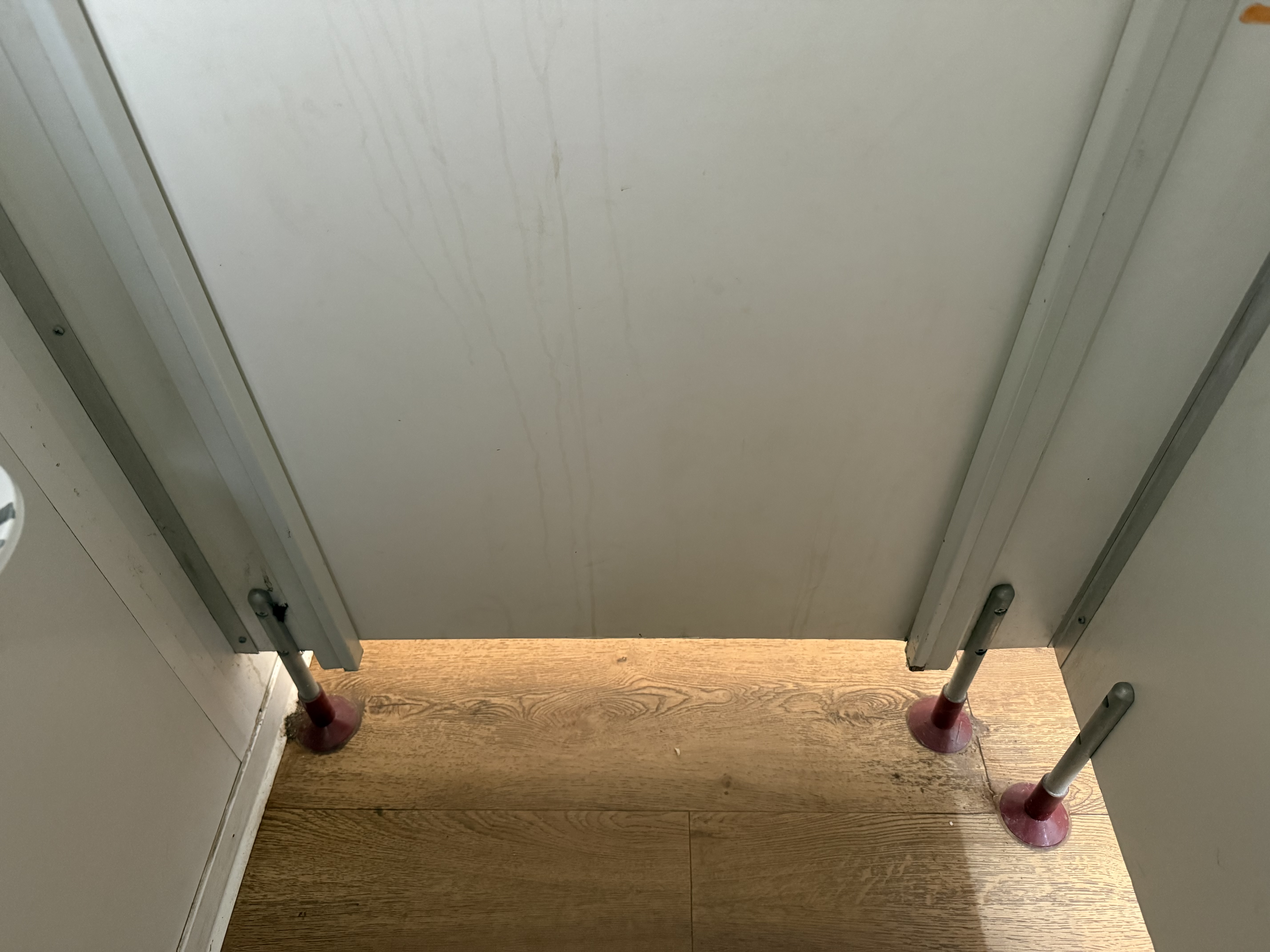 Toilettentüren Nr. 315: „Streichelzoo im Südpark“, Düsseldorf / Deutschland (2026)