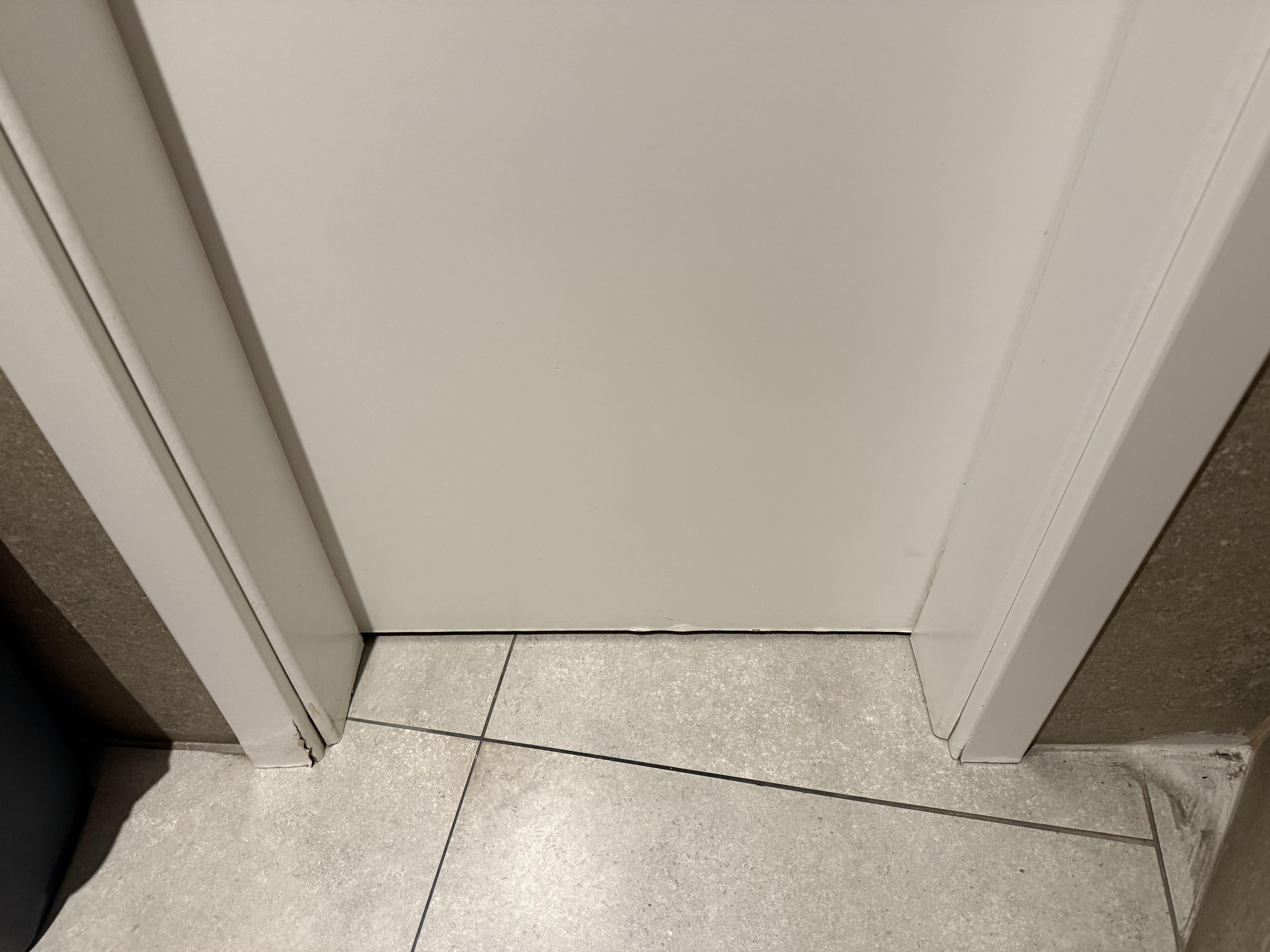 Toilettentüren Nr. 321: Restaurant „Tengri Tagh Uigur“, Düsseldorf / Deutschland (2026)