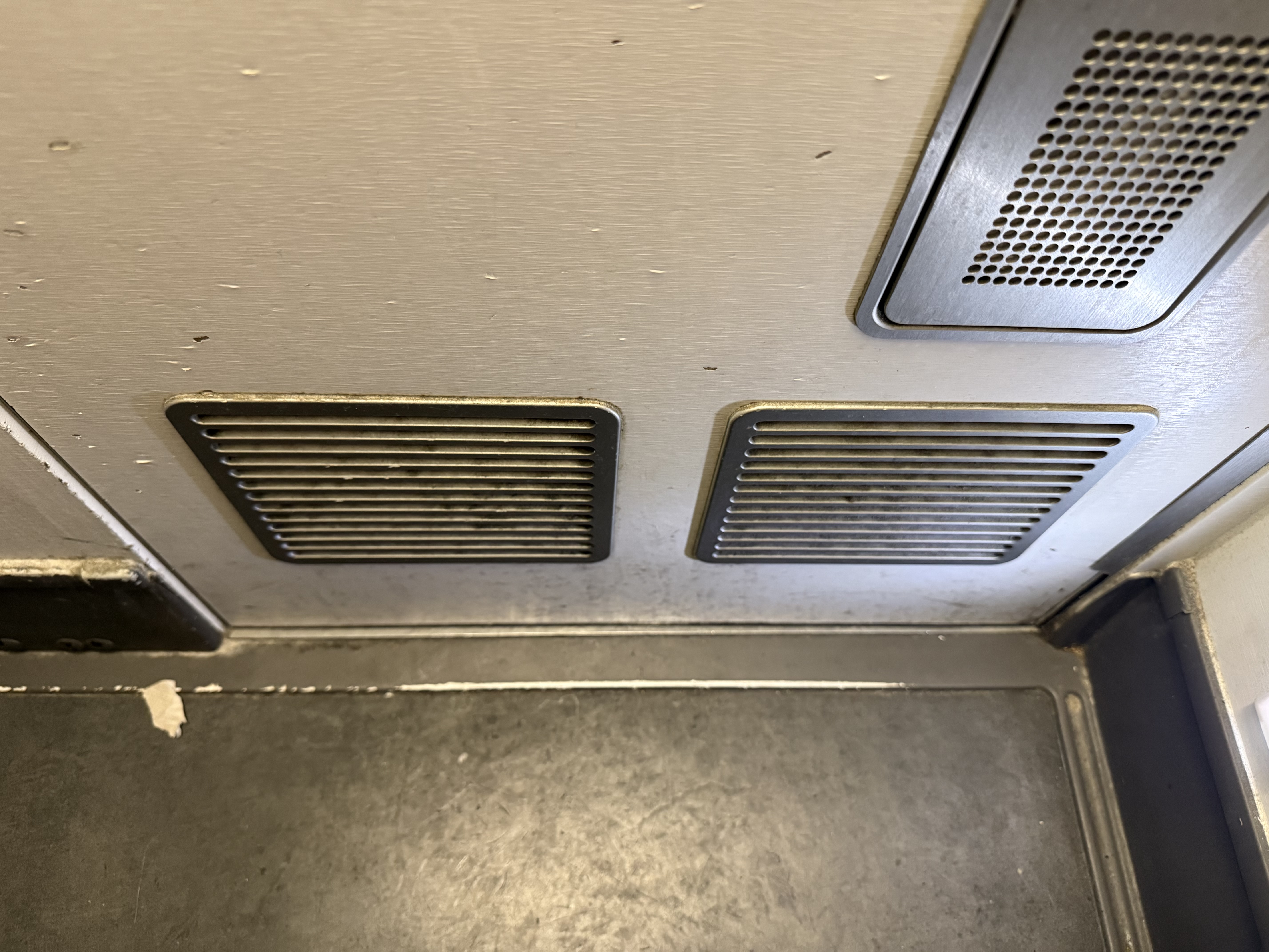 Toilettentüren Nr. 353: Toilette an Board einer Airbus A320neo / Deutschland (2026)