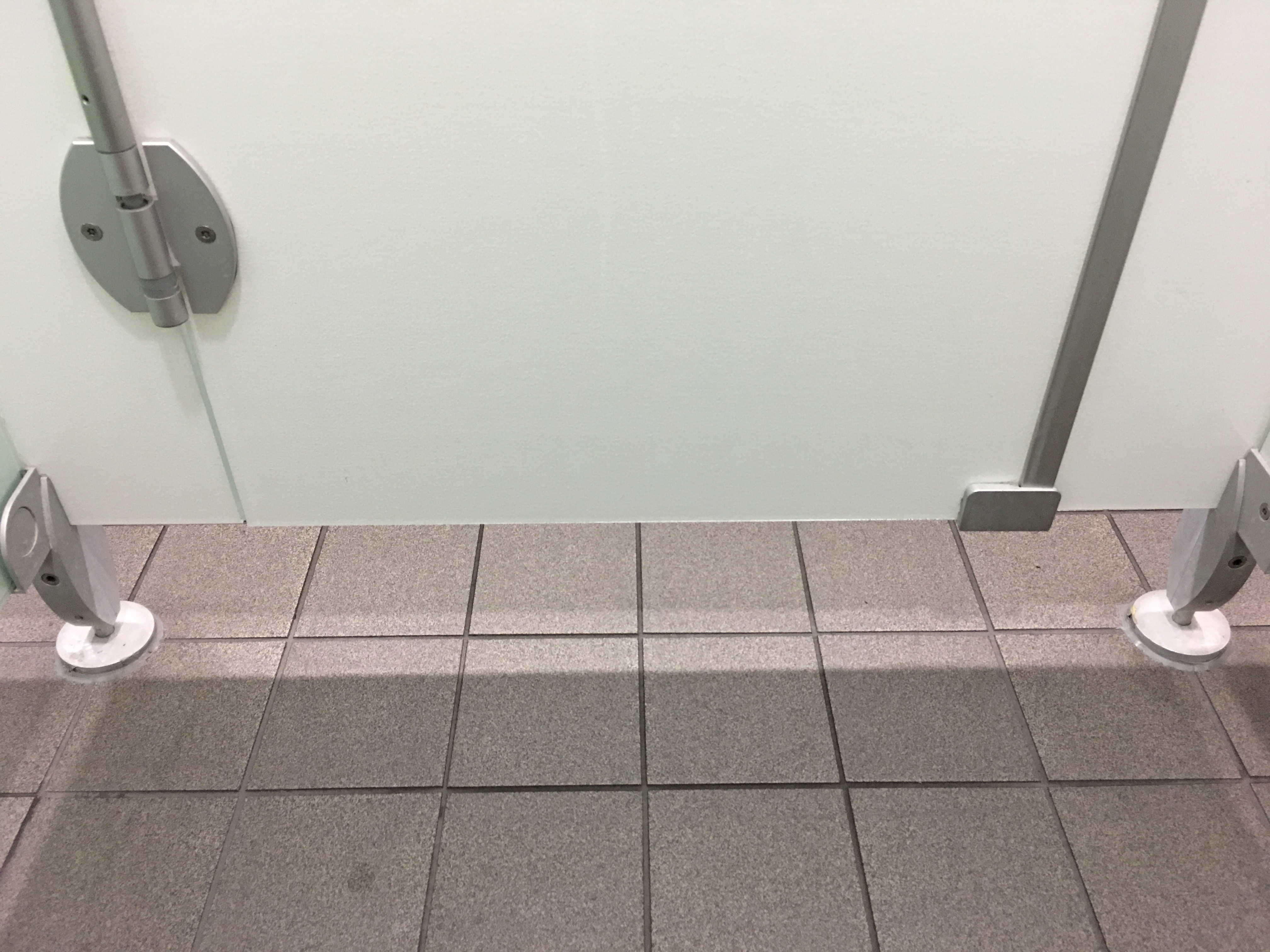 Toilettentüren Nr. 028: Flughafen Köln/Bonn / Deutschland (2016)