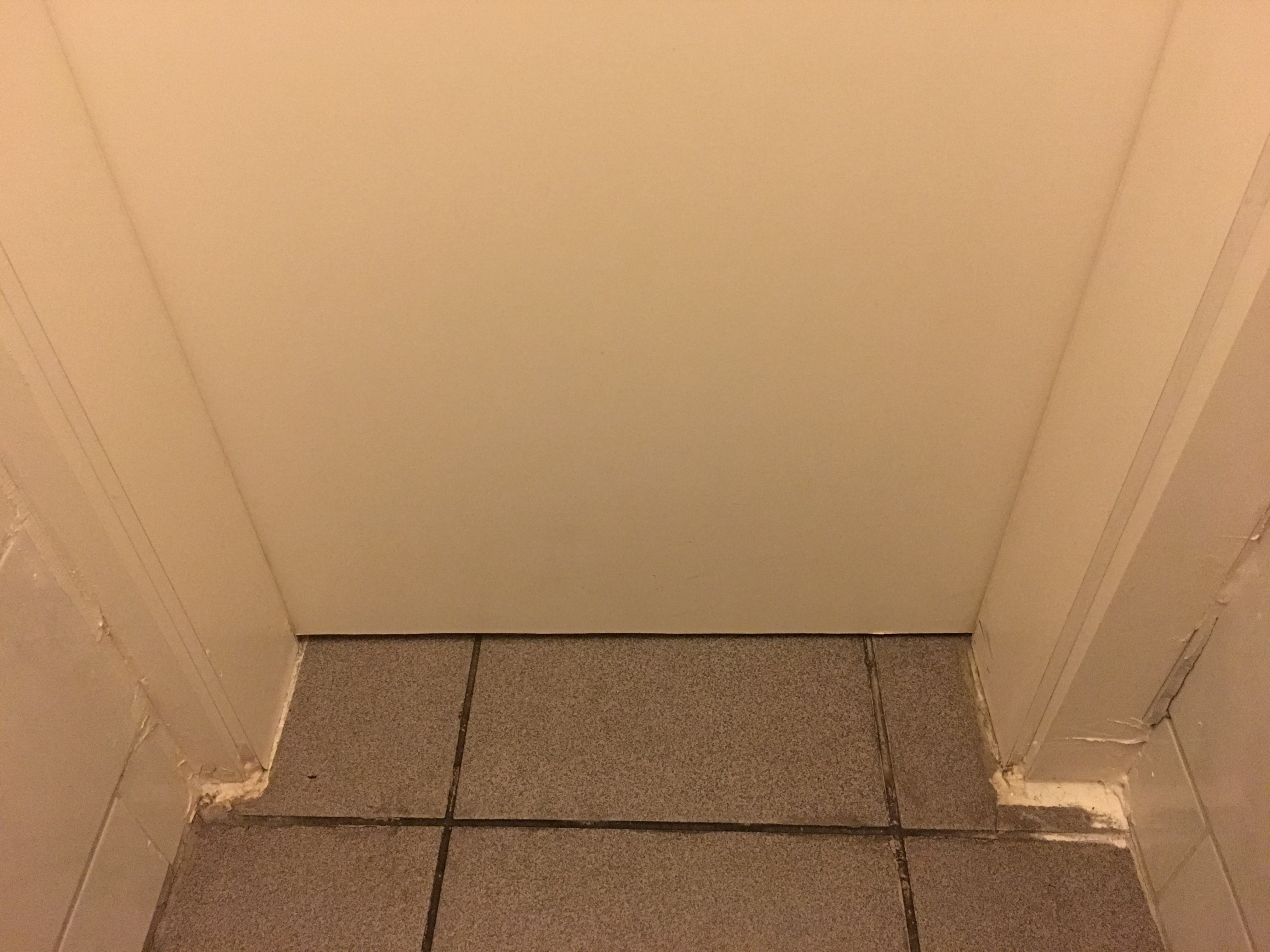 Toilettentüren Nr. 084: Imbiss „Sawadty“, Düsseldorf / Deutschland (2017)