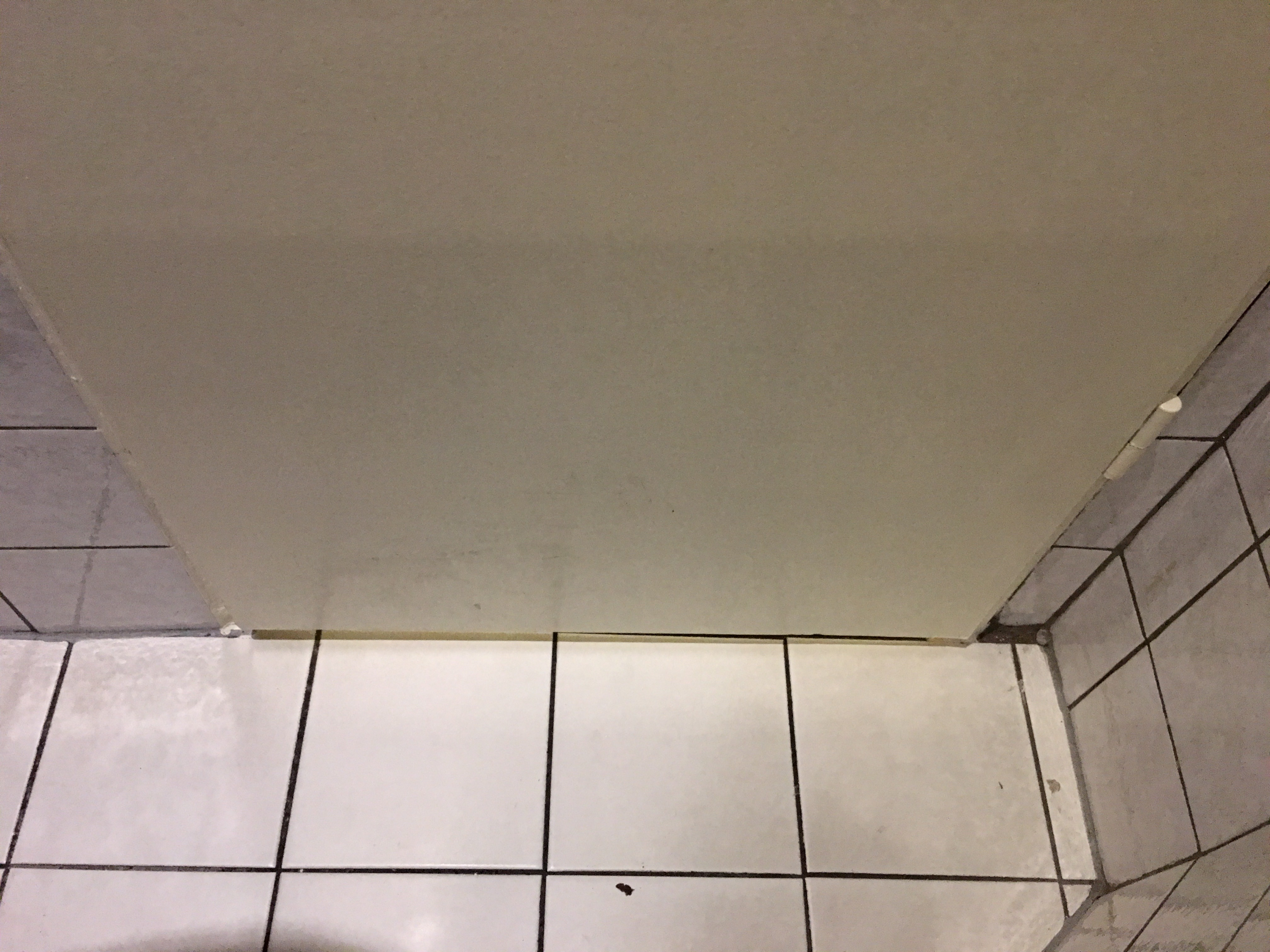 Toilettentüren Nr. 130: Restaurant „Anfora“, Düsseldorf / Deutschland (2017)