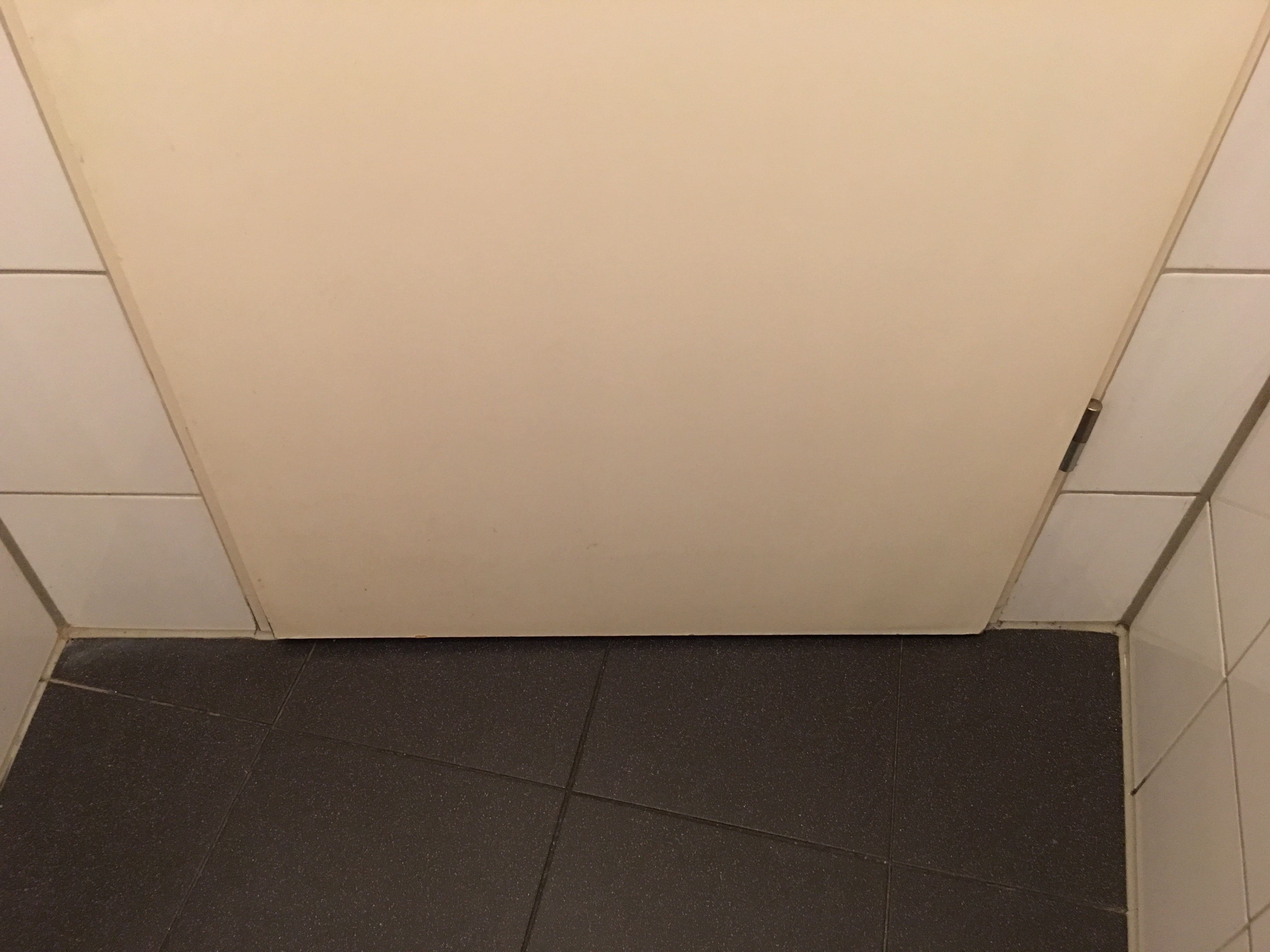 Toilettentüren Nr. 140: Restaurant „Löffelbar“, Düsseldorf / Deutschland (2017)