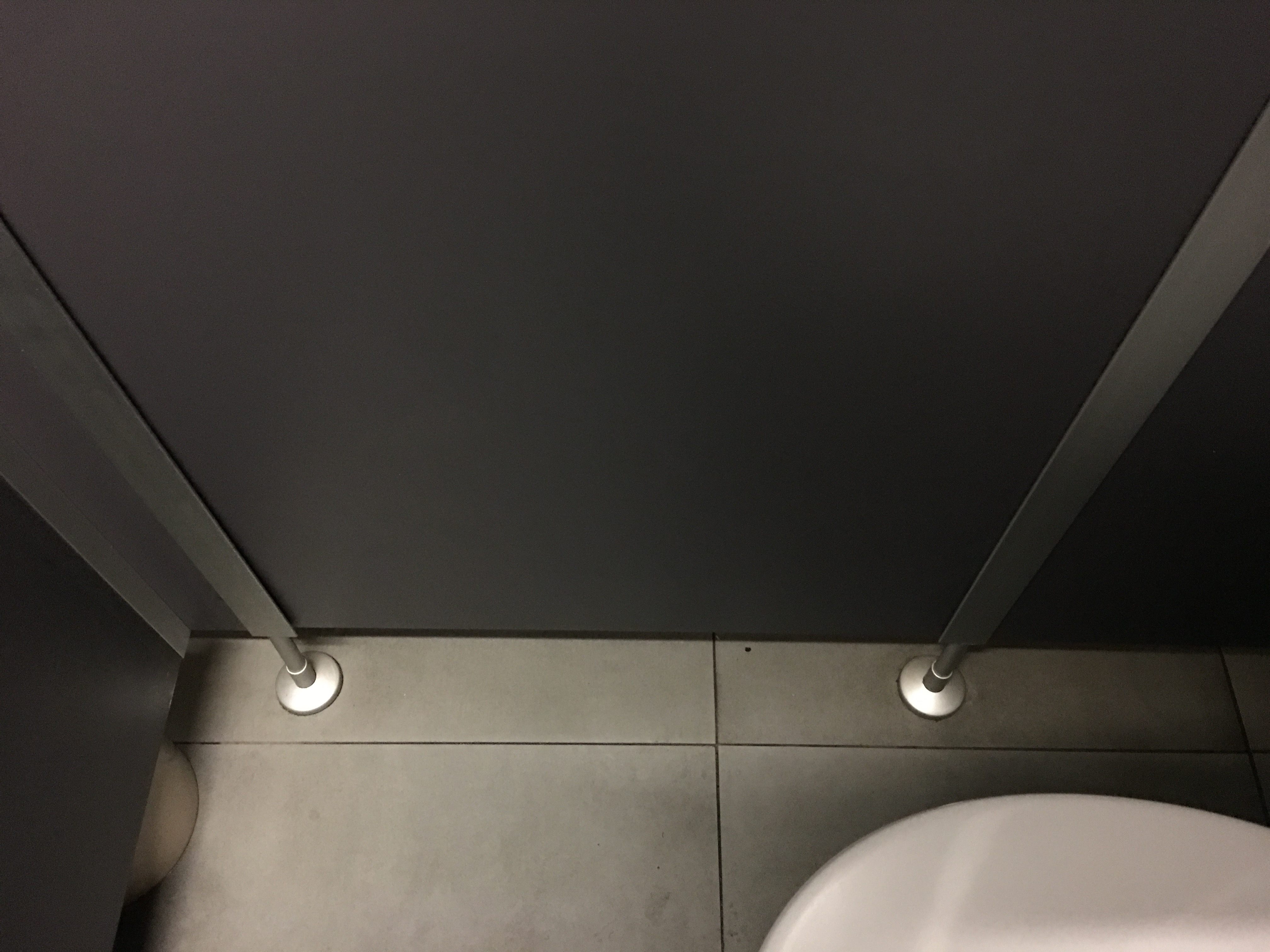 Toilettentüren Nr. 155: Restaurant „Domkeller Gaststätten“, Aachen / Deutschland (2017)